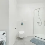 Comfortable With Parking In By Renters Estetino