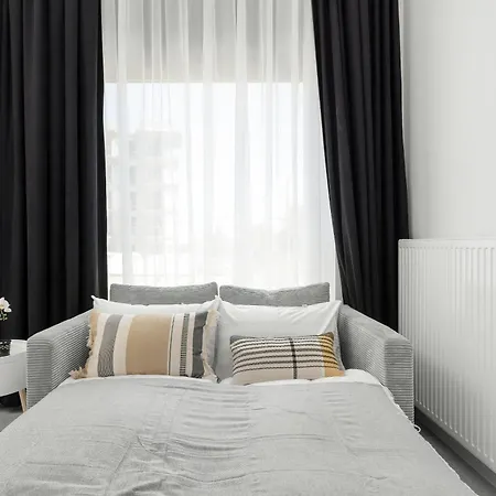 Comfortable With Parking In By Renters Apartament