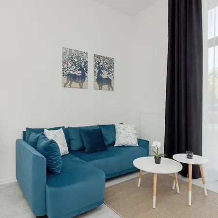 Comfortable With Parking In By Renters *