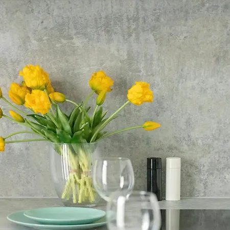 Comfortable With Parking In By Renters Apartament