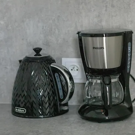 Comfortable With Parking In By Renters Apartament