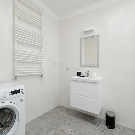 Apartamento Comfortable With Parking In By Renters Szczecin