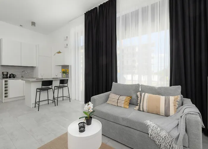 Comfortable With Parking In By Renters Apartamento