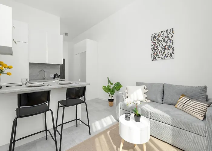 Comfortable With Parking In By Renters شقة شتشيتسين