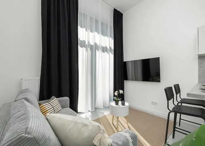 Comfortable With Parking In By Renters *