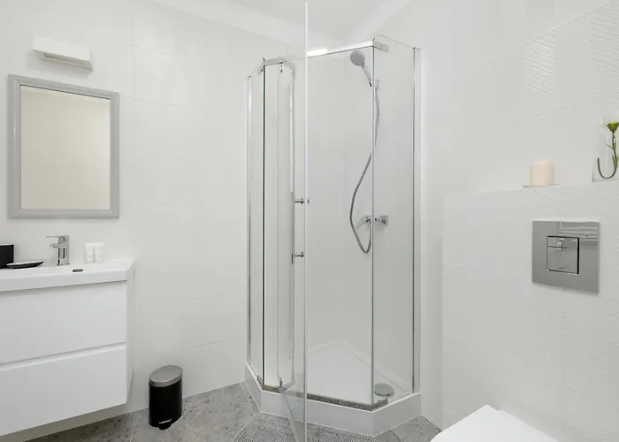 شقة Comfortable With Parking In By Renters